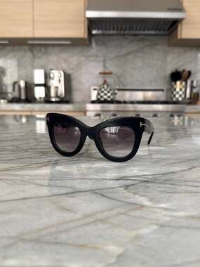 Tom Ford Karina-02 TF612 Cat-Eye Black Sunglasses